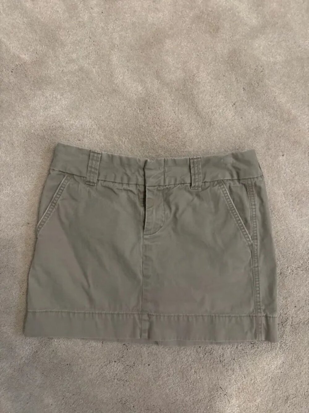 Gap my favorite chino skirt size 2